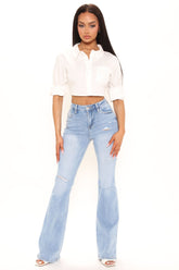 Pull It Together Flare Jeans - Light Blue Wash Ins Street